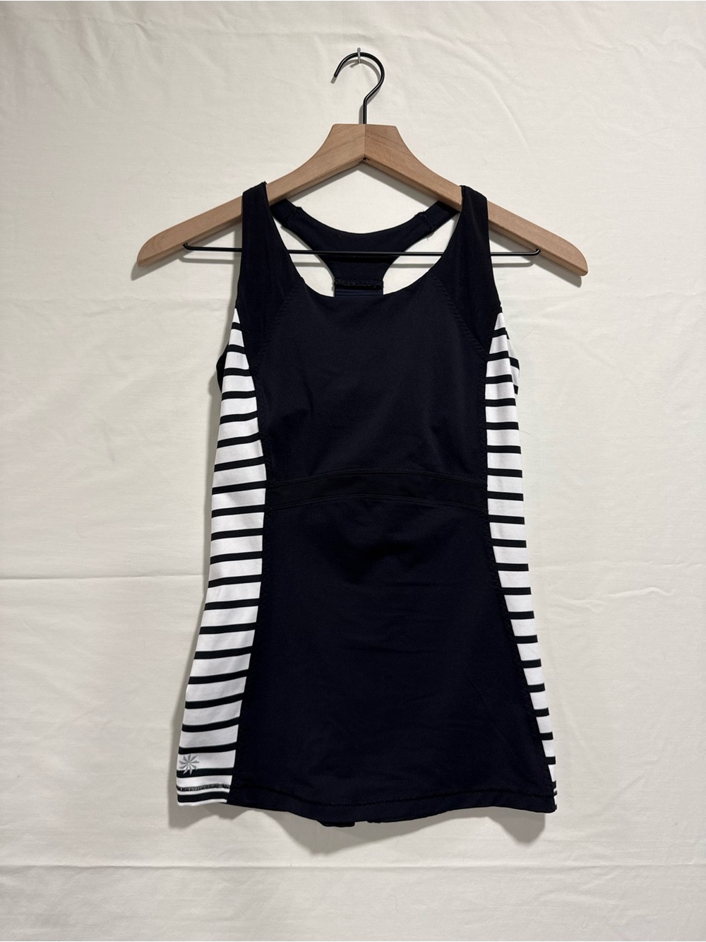 Athleta Black White Striped Racerback Tank Top Built In Bra Mesh Pockets
